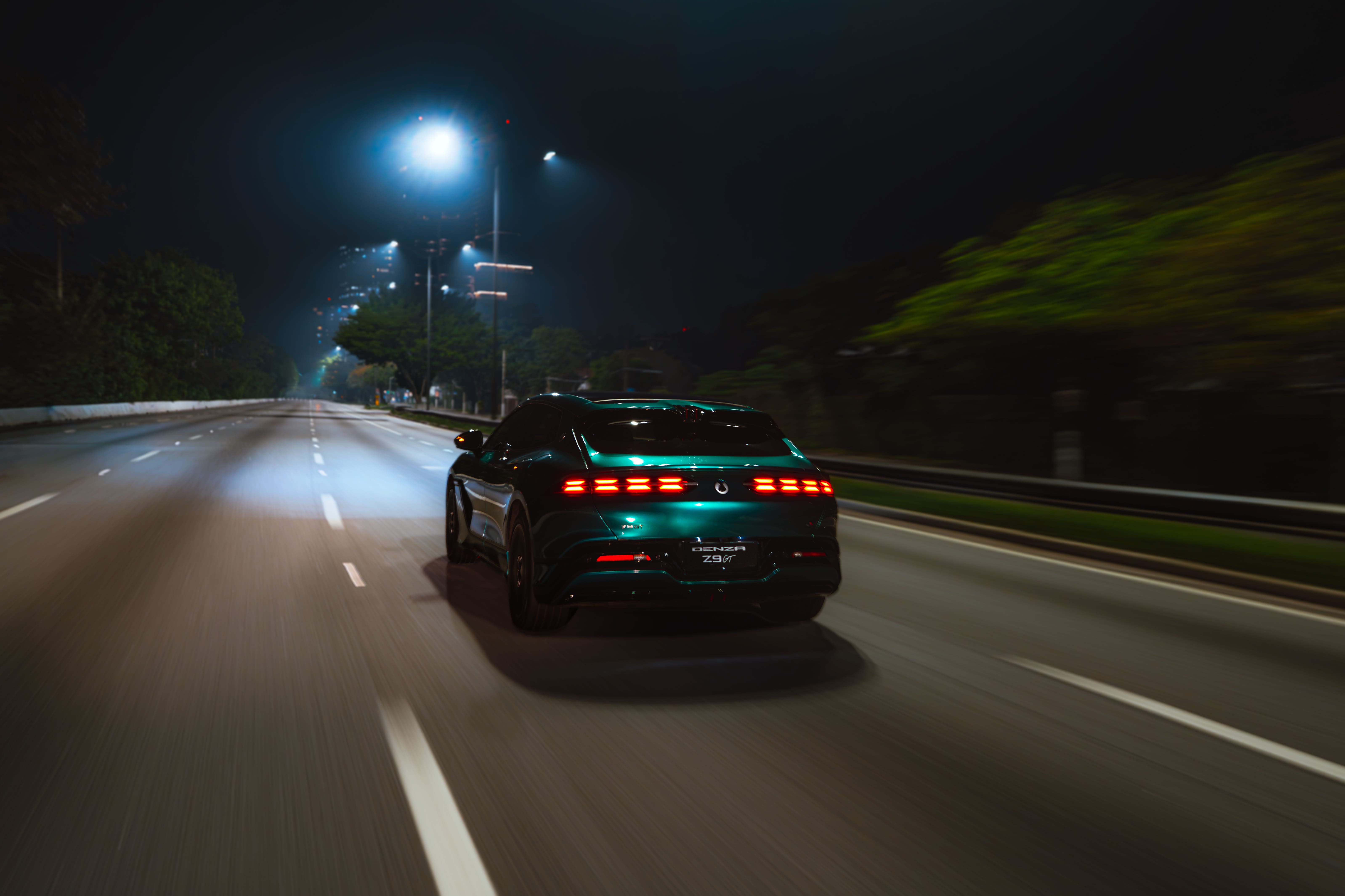 ELEGÂNCIA EM MOVIMENTO