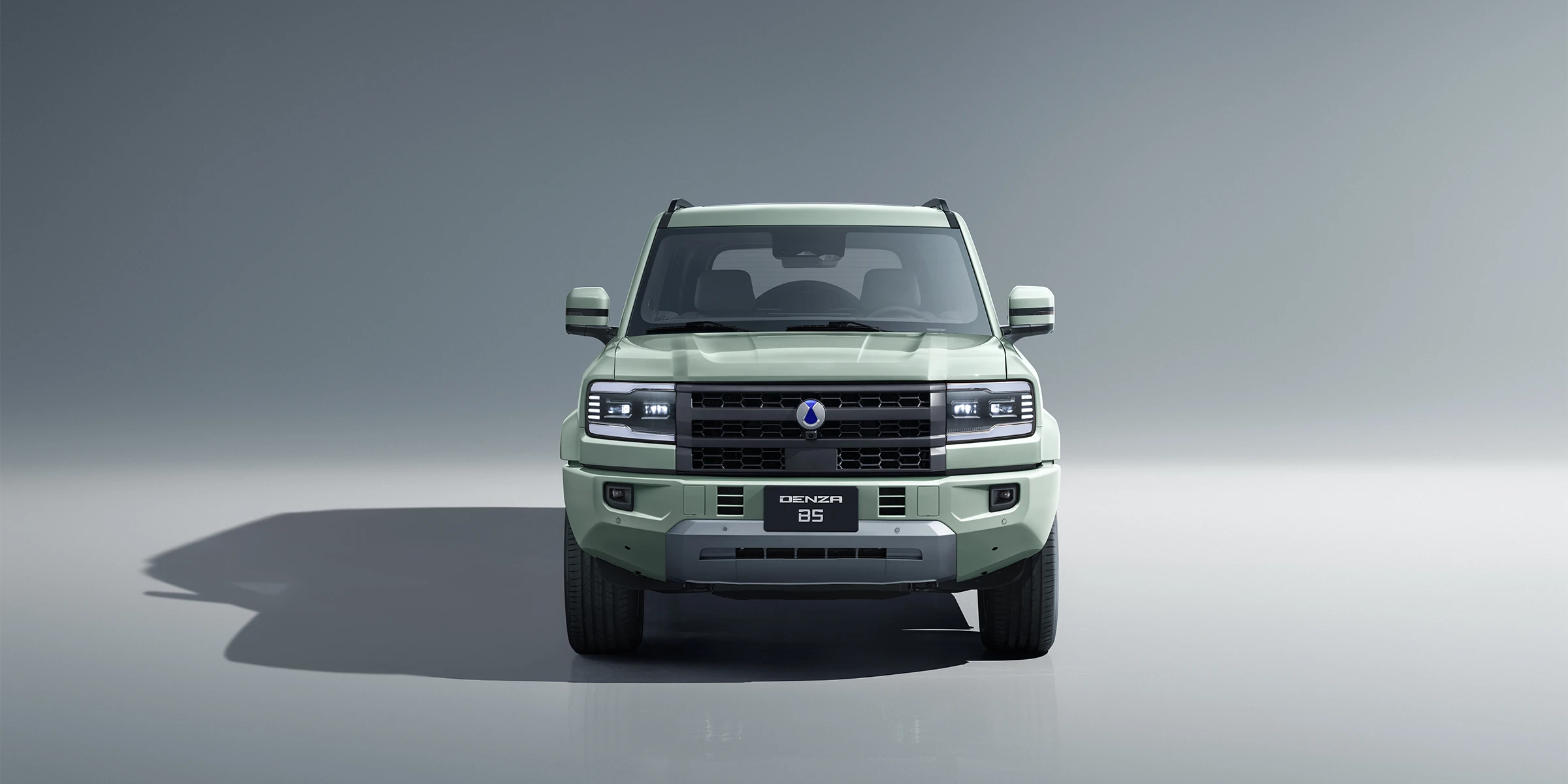 Mech-style front grille and headlights 